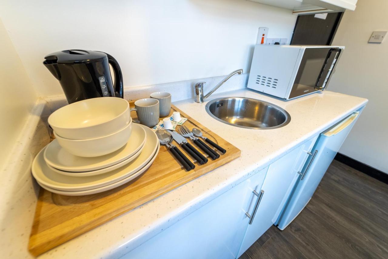Staysa Equipped Studios Near Qe And Uob In Guesthouse Close To The City! Birmingham Camera foto